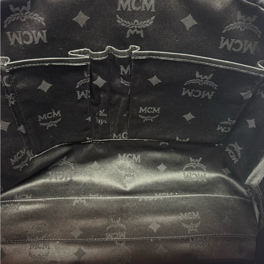 MCM Black Leather Men's/Women’s Laptop/Briefcase Bag - Picture 13 of 16